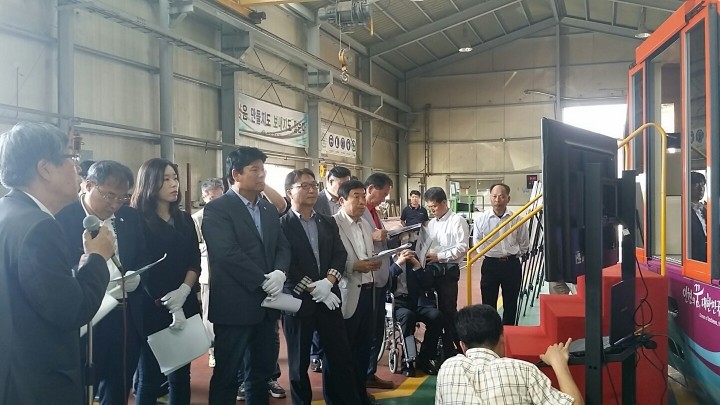 인천시의회와 인천교통공사, 월미모노레일 시제차량 김해공장 현지방문 점검