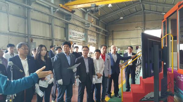 건설교통위원회 월미 모노레일 시제차량 제작공장 시찰