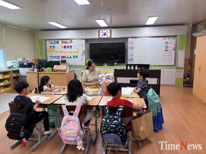 ▲교과연계 곡성형 문해교실.(사진제공=곡성군미래교육재단)
