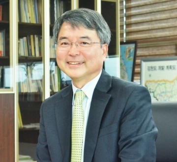 육동한 강원연구원 제11대 원장 연임 취임