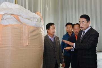 남해군, 올해 친환경 벼 수매“우렁이농법으로 키웠어요”