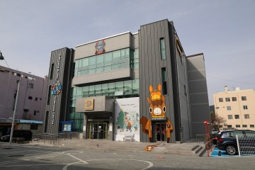 순천글로벌웹툰센터, 입주작가 김수현, 이혜주 작가 플랫폼 연재 