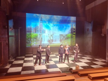 옛 추억에 빠지는 시간  레트로 로맨스 음악극 “안동역에서”