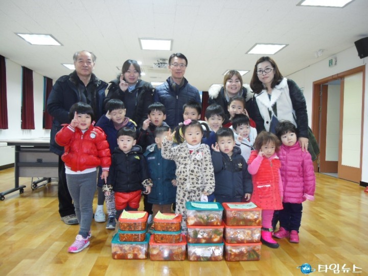 해맑은어린이집, 사랑의 김장김치 전달