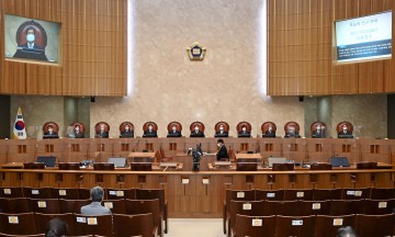 대법 "론스타 세금 반환 청구소송, 다시 판단하라"