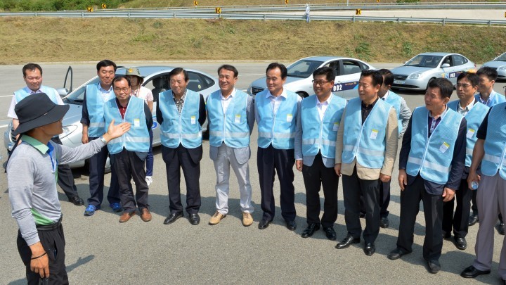 충남도의회 건해소위, 좌충우돌 교통사고 체험기 나서