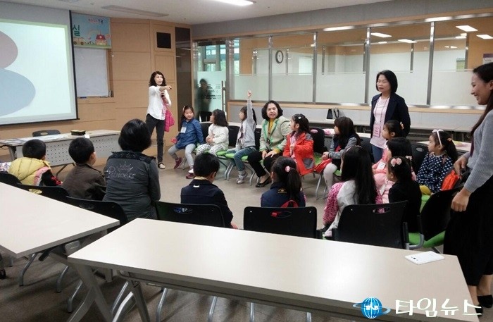 포항시 필리핀 결혼이주여성은 재능기부 다문화가족 자녀 영어실력은 UP