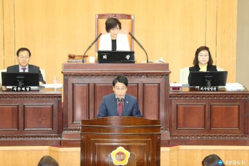 윤홍창 충북도의원 무자격 교장공모제 확대시행 반대 5분 자유발언