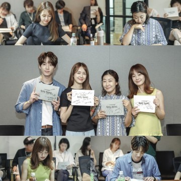 부암동 복수자들' 이요원-라미란-명세빈-이준영, 유쾌통쾌 첫 대본 연습 현장 공개!  