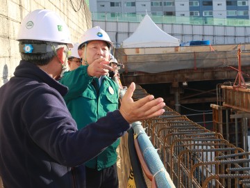 서철모 서구청장, 갈마 복합커뮤니티센터 건립 공사 현장 점검
