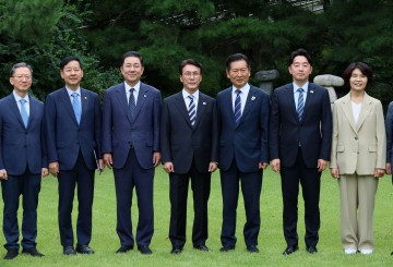 [李정부 100일] 여야 대치정국 풀고 '협치' 성과 낼지 미지수  진짜 시험대 이제부터