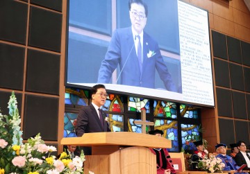 목원대 입학식 찾은 조원휘 대전시의회 의장…신입생 출발 응원