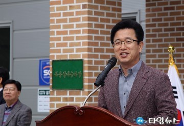 축사하는 허태정 유성구청장