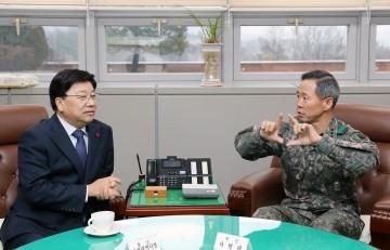 권선택 대전시장, 연말 맞아 군부대 위문