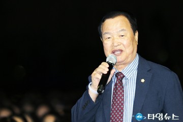 송봉식 유성구의회 의장, ‘국화음악회’를 마음껏 즐겨주세요