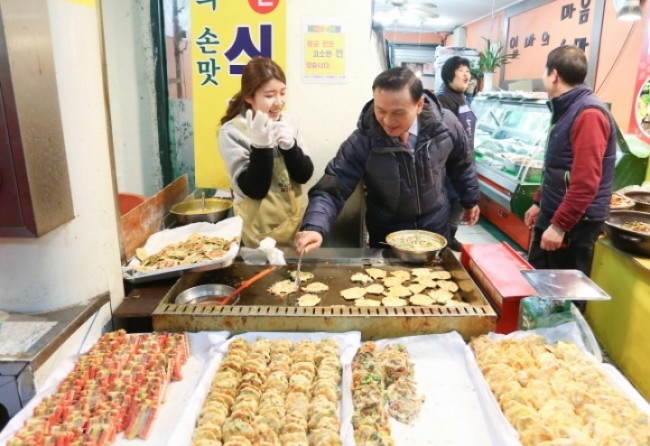 구본영 천안시장, 설 명절 전통시장 방문