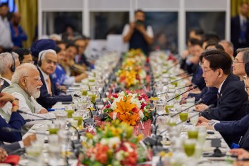 이재명 대통령-모디 총리, 뉴델리서 '밀착 행보'… 글로벌 사우스 외교 본격화