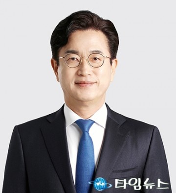 허태정 대전시장 예비후보, 고유가 지원금 공약…장철민과 재원 공방