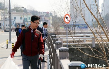 허태정 유성구청장, 매의 눈으로 찾는다!