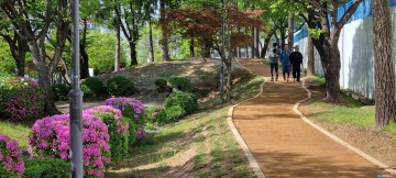 충주 도심에 ‘맨발 걷기길’ 2곳 새 조성