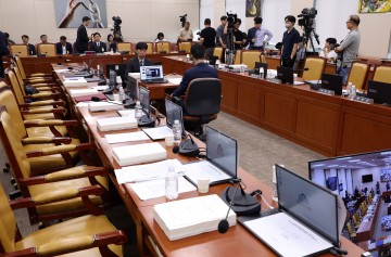 이진숙 교육장관 후보자 인사청문회 사흘째...與野공방 예고