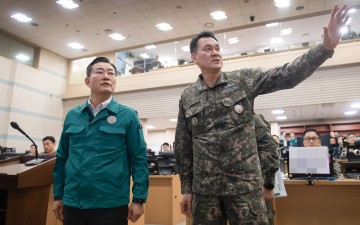 신원식, 한미연합훈련 현장점검…"남침! 김정은 정권 종말"