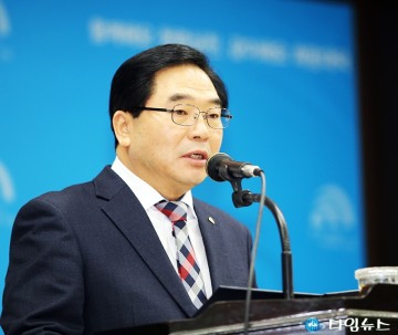 부패제로·부채제로 선언문 낭독하는 박수범 대덕구청장