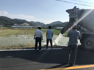 군위군 레미콘 동원 총 100톤의 용수를 공급