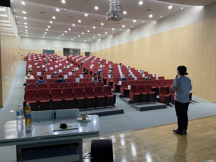 “꿀 벌이 사라졌어요 ”축산기술교육으로 대책마련