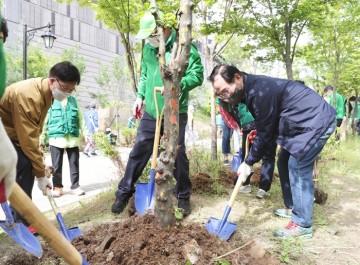 천안시새마을회, 1지도자 1그루 나무심기해요!