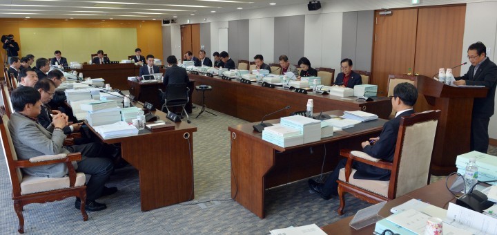 충남도의회 예결특위, 도교육청 본예산 328억원 삭감