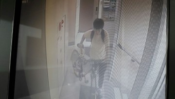 아파트 단지를 돌며   차량 털이 및 자전거를 절취한 절도범 검거