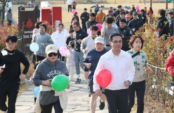 대전 동구, 대청호 3.3km 트레일러닝 열기…“깊어가는 가을 속 건강 챙겼다”