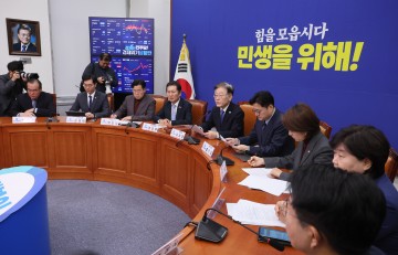 "친명 총선단" 반발에 野지도부 '경력에 이재명 거론 불허' 고심