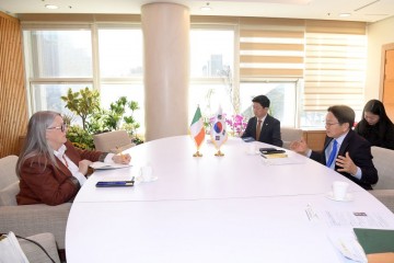 강기정 광주시장, 윈트럽 주한아일랜드 대사 접견 