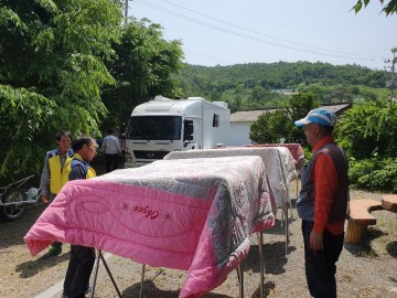   춘산면지역사회보장협의체,‘취약계층 이불세탁’실시