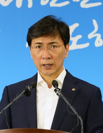 안희정 지사, 수계 연결·수원 다변화 등 온 힘!