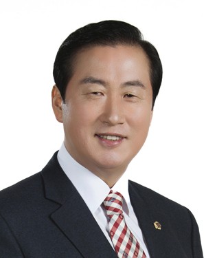충남도의회 김기영 의장, 연말연시 사회복지시설 위문 격려