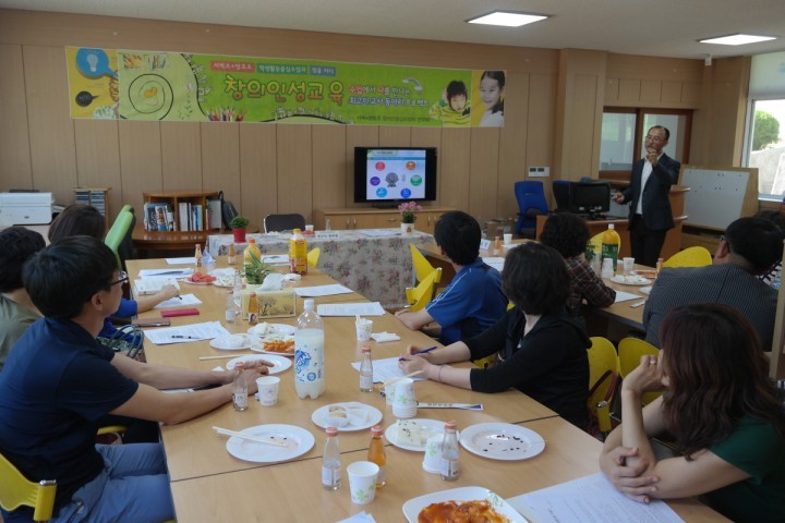 서벽초+명호초 수업 멘토링 연수로 “학생활동중심 수업과 썸을 타다”