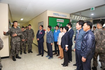 칠곡군의회,‘국군의 날’군부대 장병 격려