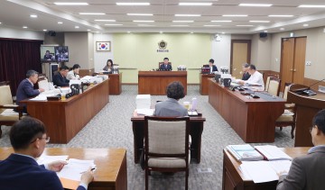 충남도의회 행정문화위원회, 2025년 예산안 21억 원 삭감