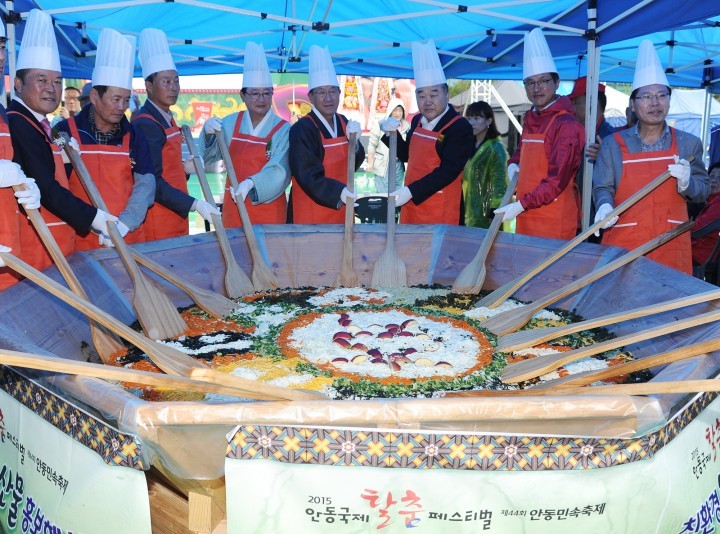 탈춤축제 기간 중 친환경농산물 홍보행사