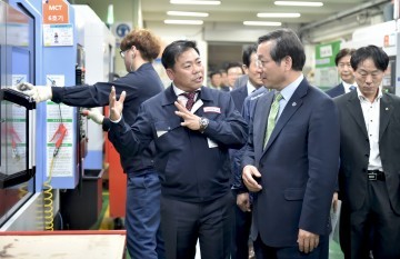 유정복 시장 관내 기업방문, 애로청취 등 소통의 자리 가져