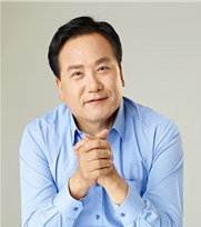 이권재 국민의힘 오산시당협위원회(위원장)은 오산 세교·양산 아파트단지 인근에  농수산물 전문시장 유치해야. ...
