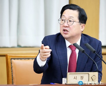 이장우 대전시장 “야구장 리뉴얼·장미 산업화 검토하라”