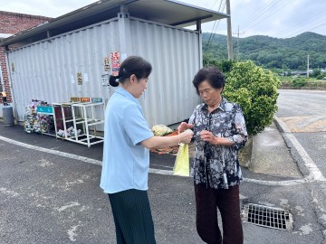 군위군보건소, 취약계층 폭염대비 건강물품 지원