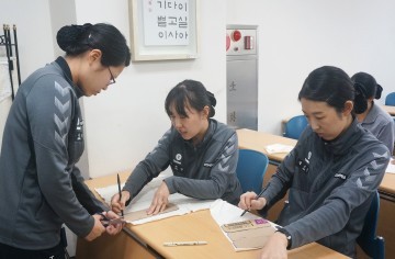 대전 유성구자원봉사센터·국군간호사관학교, 대안생리대 보급 나서