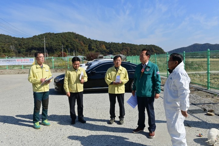 박현국 봉화군수, 소 럼피스킨병 방역현장 점검