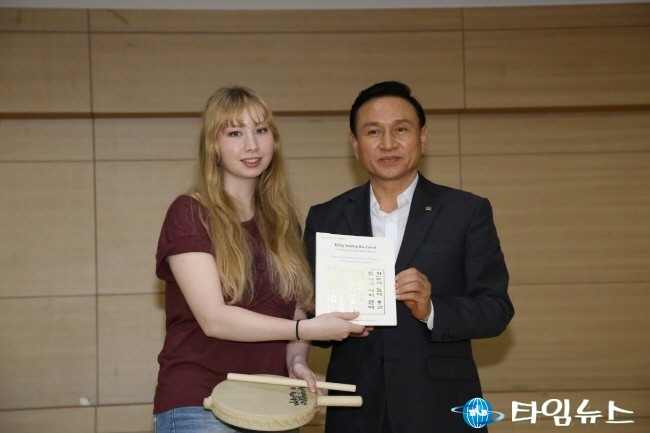  미국 비버턴시 고교생 천안서 한국문화 체험!! 여기는 대한민국 천안 !!