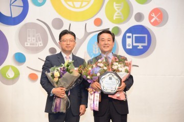 김문오 달성군수,‘지역혁신 경영대상’수상